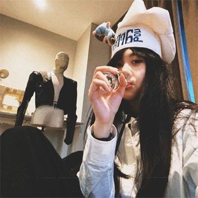 屋顶上的绿宝石